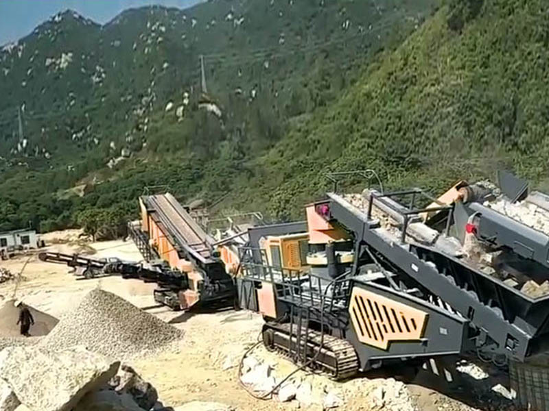 大型移動式破碎機 大型移動式破碎機